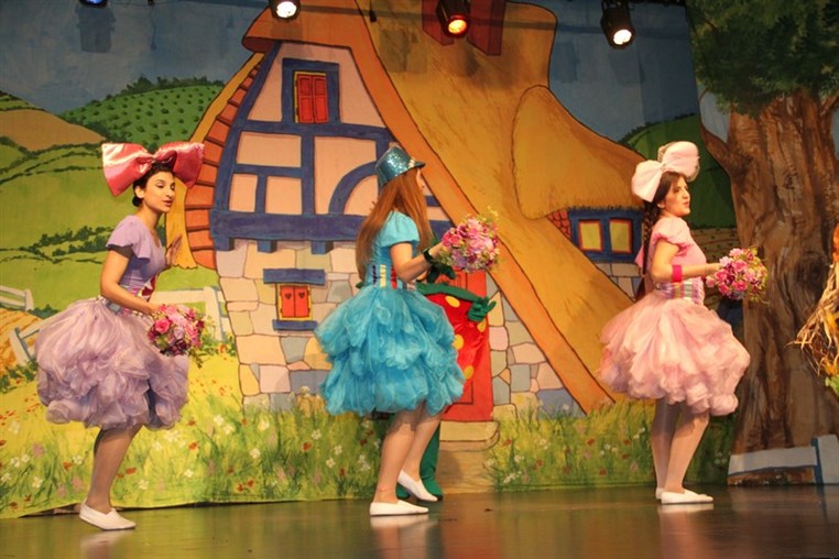 Les Aventures De Peter Cottontail